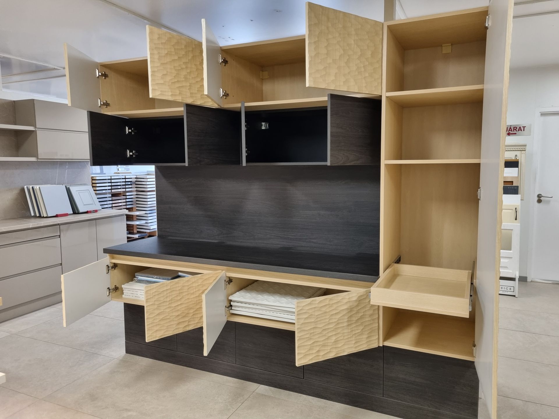 Prémium deepmintás bútorfront