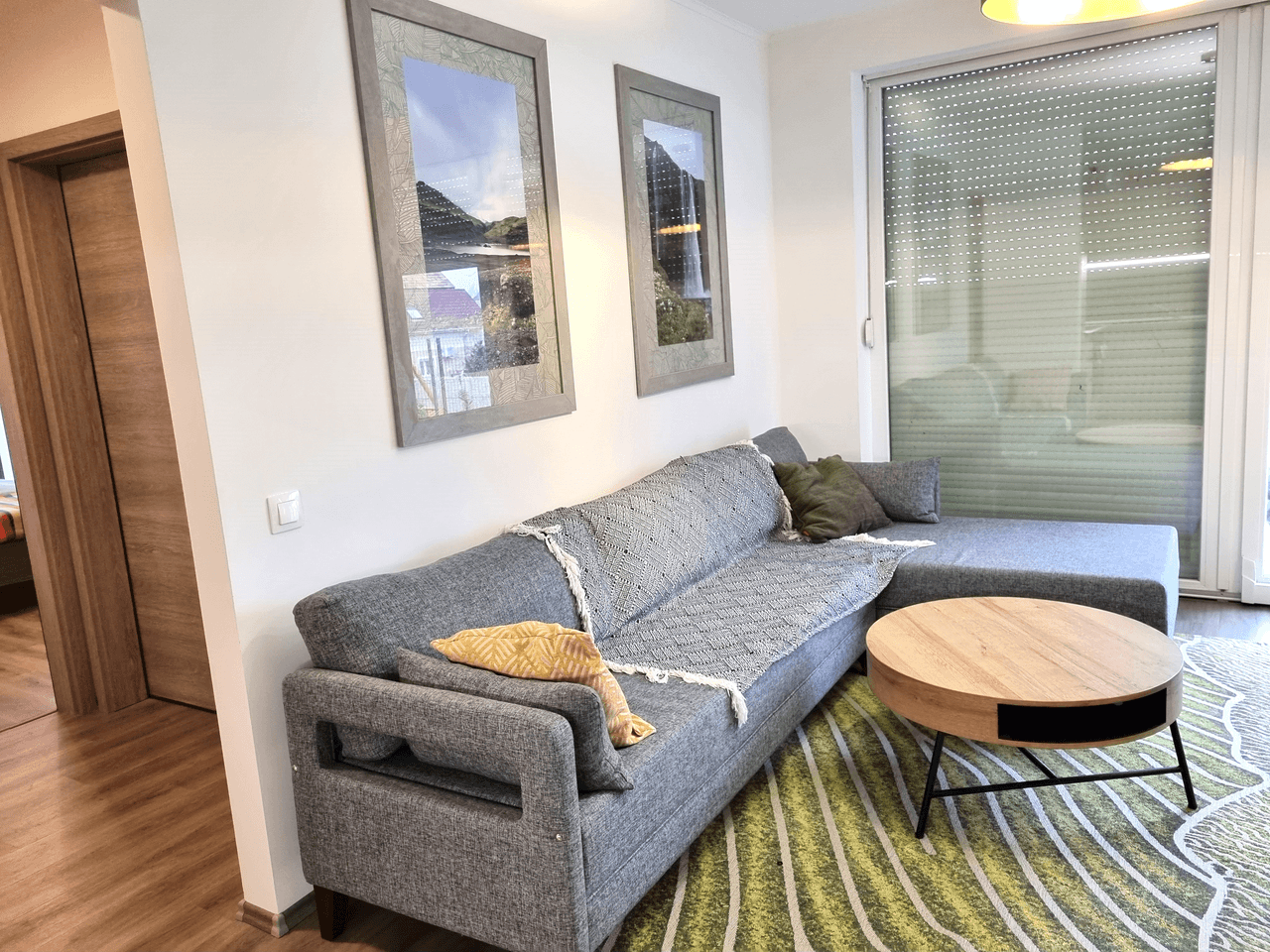 sarok ülőgarnitúra kiegészítőkkel