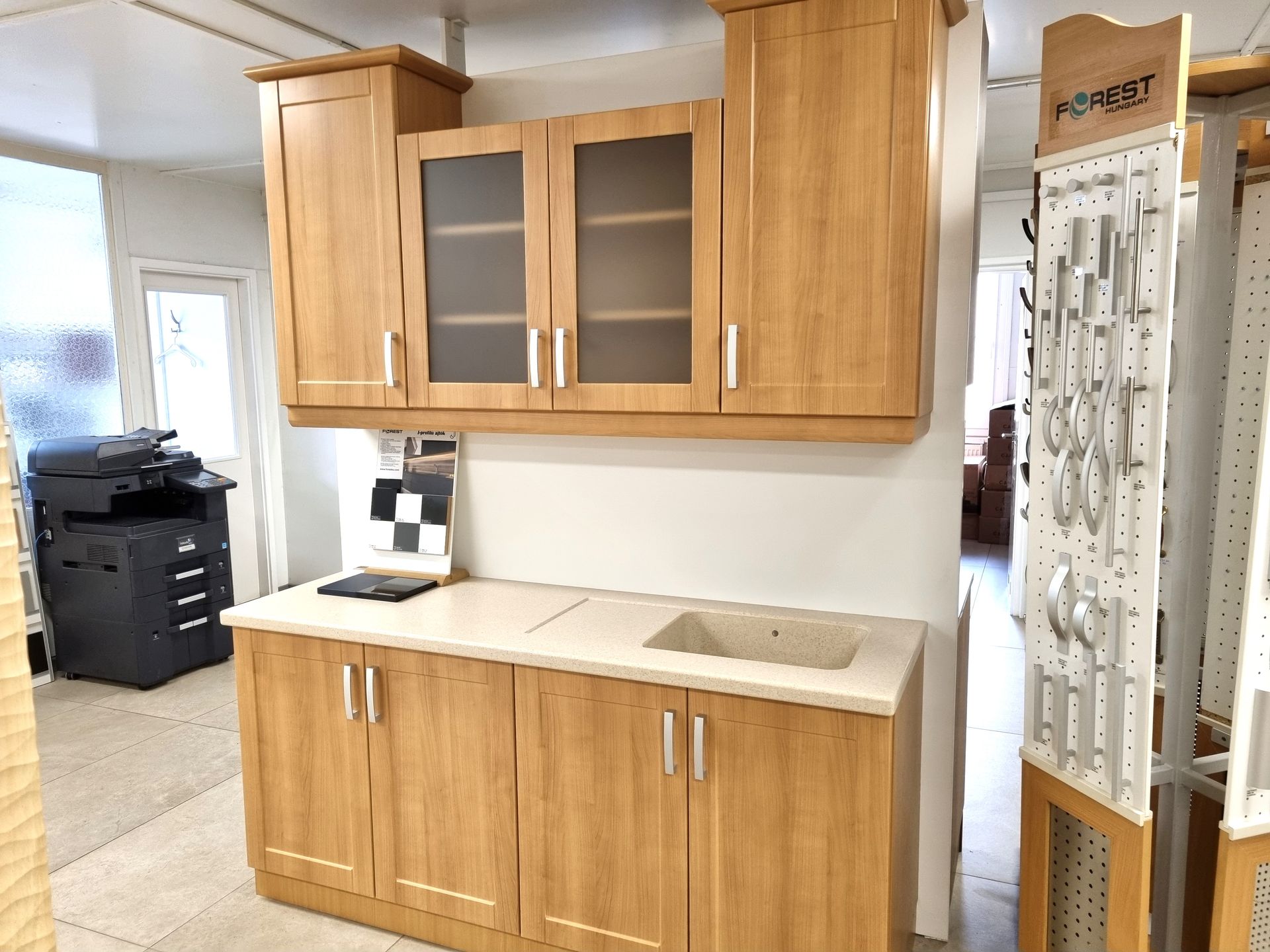 Natúr fahatásúegyedi klasszikus konyha