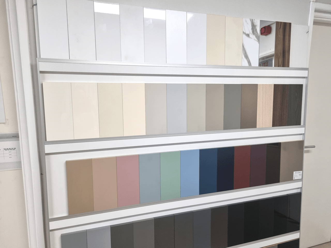 Bútorfrontok széles színválasztékban