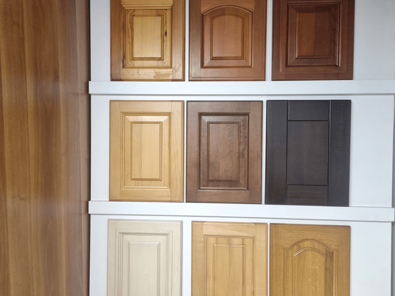 Bútorfrontok fényes vagy matt felülettel